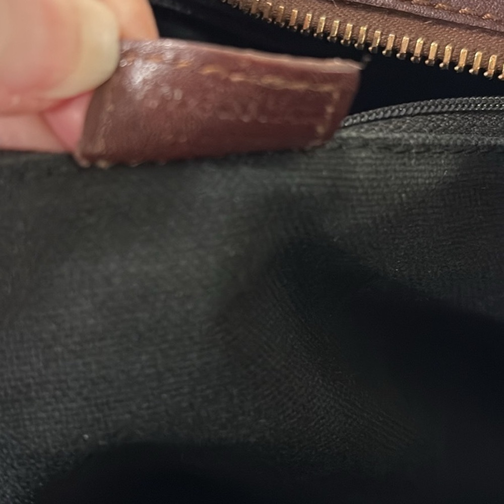 Burberry AUTHENTIC TOT Bag—Excellent Preowned Condition!! Great size!! - Picture 8 of 11